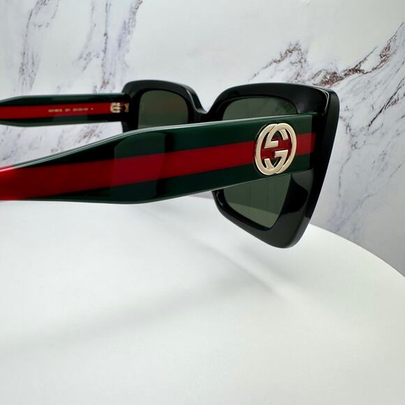 LUXURY New GUCCI Sunglasses Black Gold 3D Metal Logo Square Red Green Arms - Picture 6 of 16